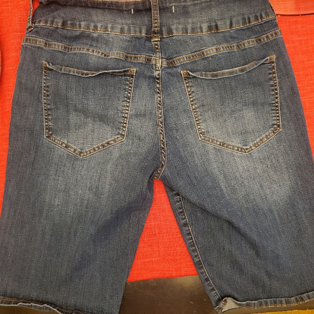 Womens !iT Shorts